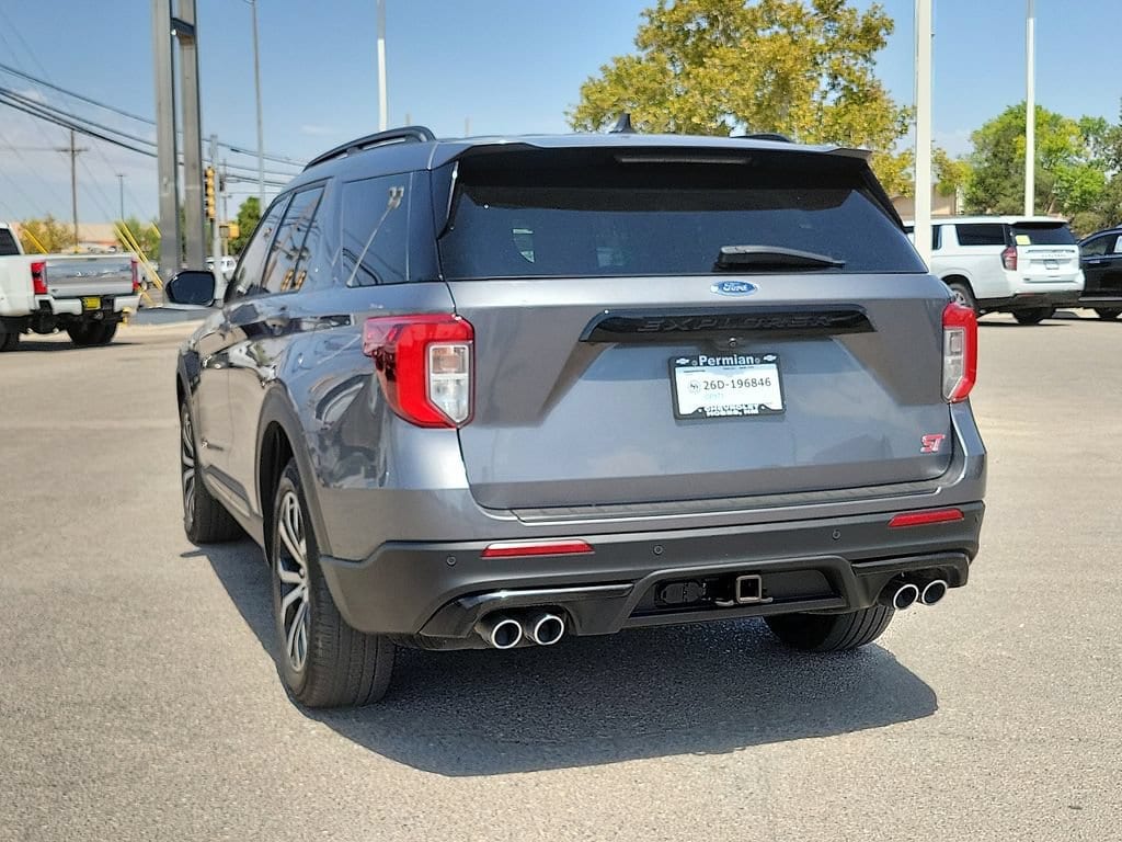 2022 Ford Explorer ST - Photo 9