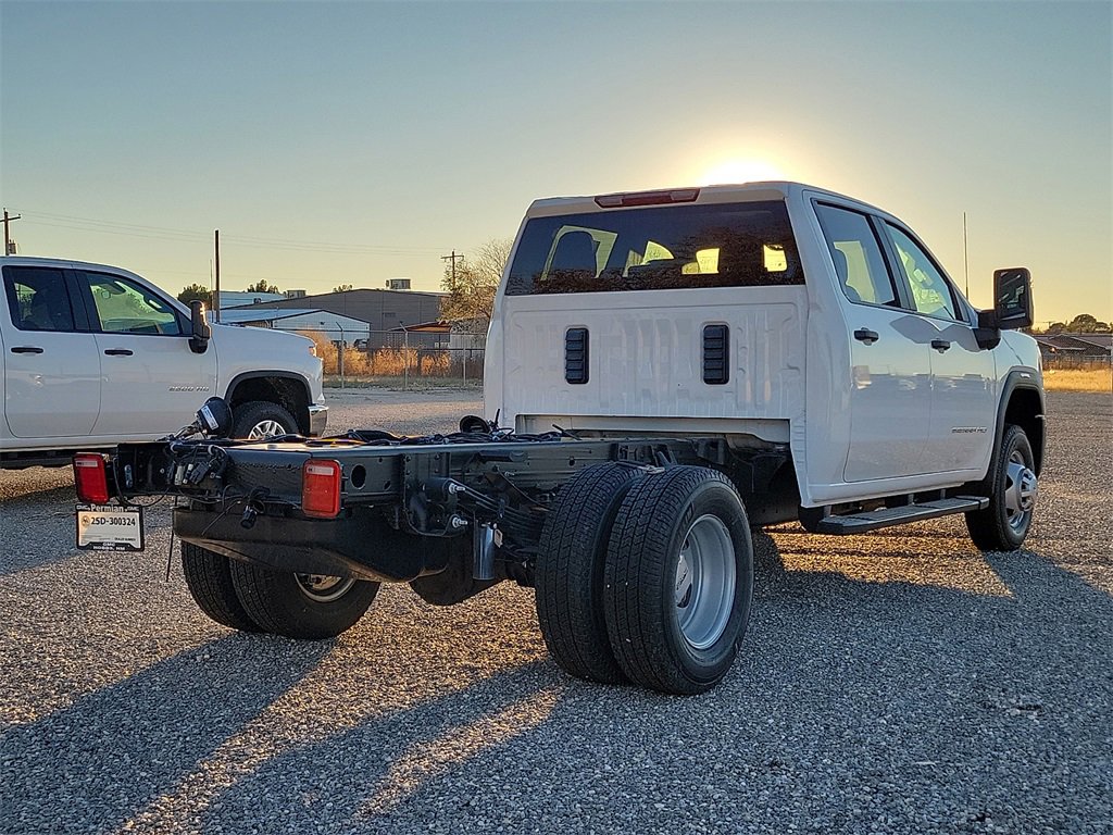 2026 Gmc Sierra 3500 HD Pro photo 3