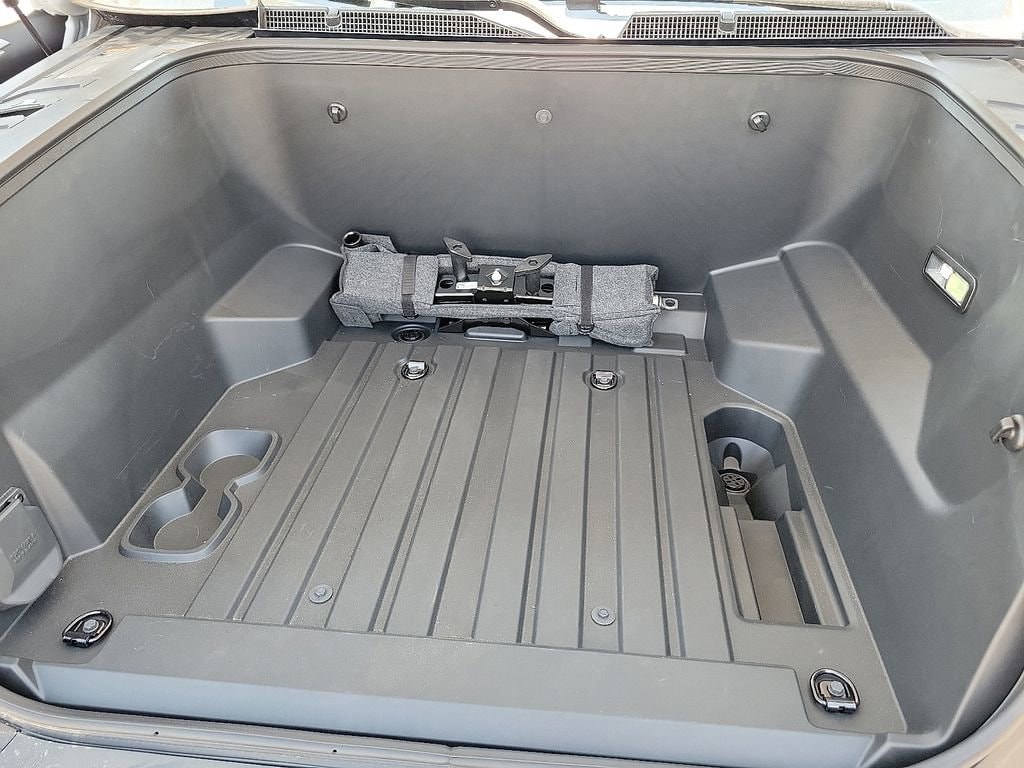 2025 Chevrolet Silverado EV Work Truck - Photo 13