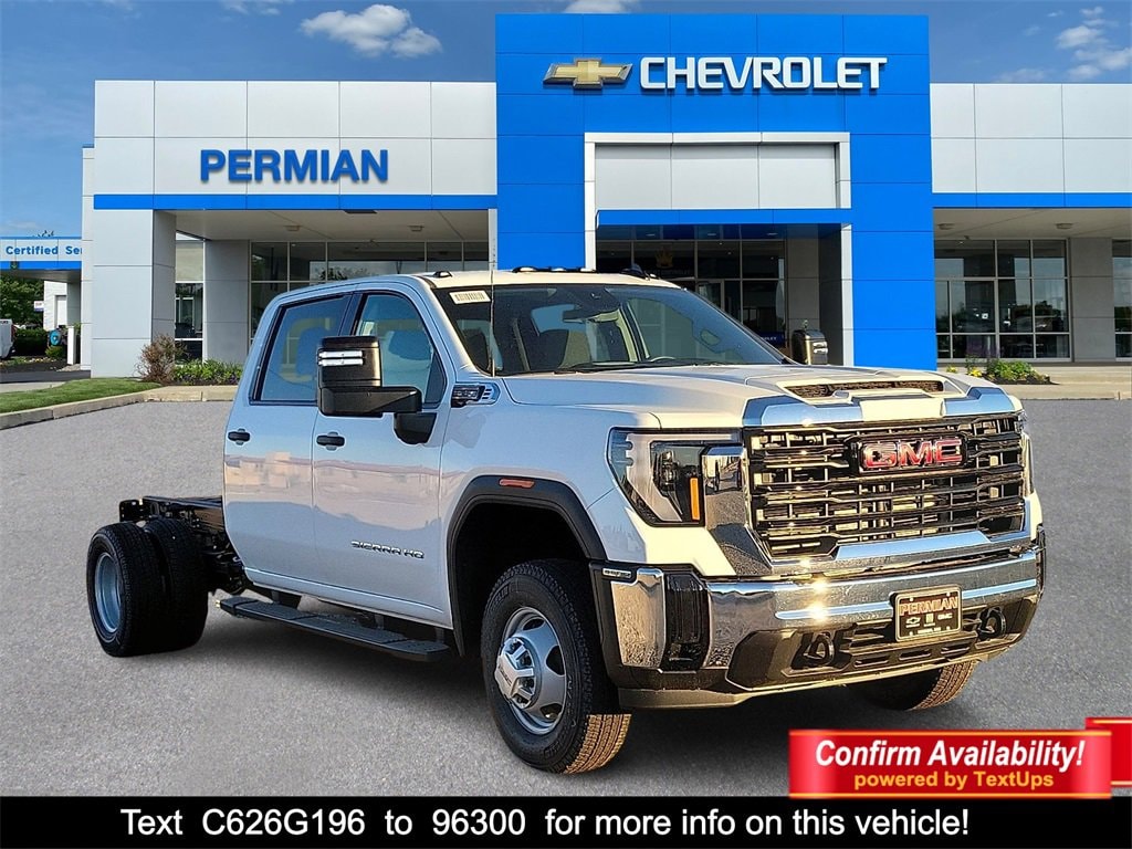 2026 GMC Sierra 3500 Chassis Cab Pro's photo