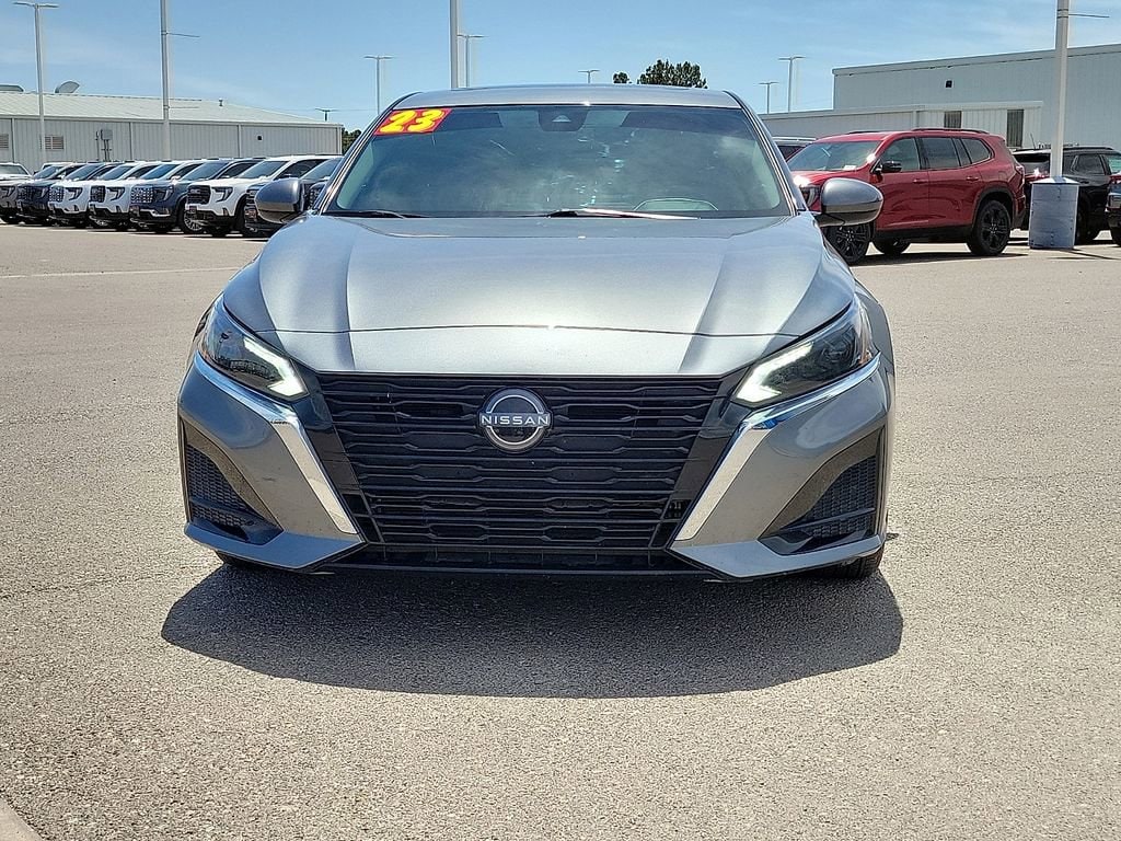 Used 2023 Nissan Altima 2.5 SV Sedan
