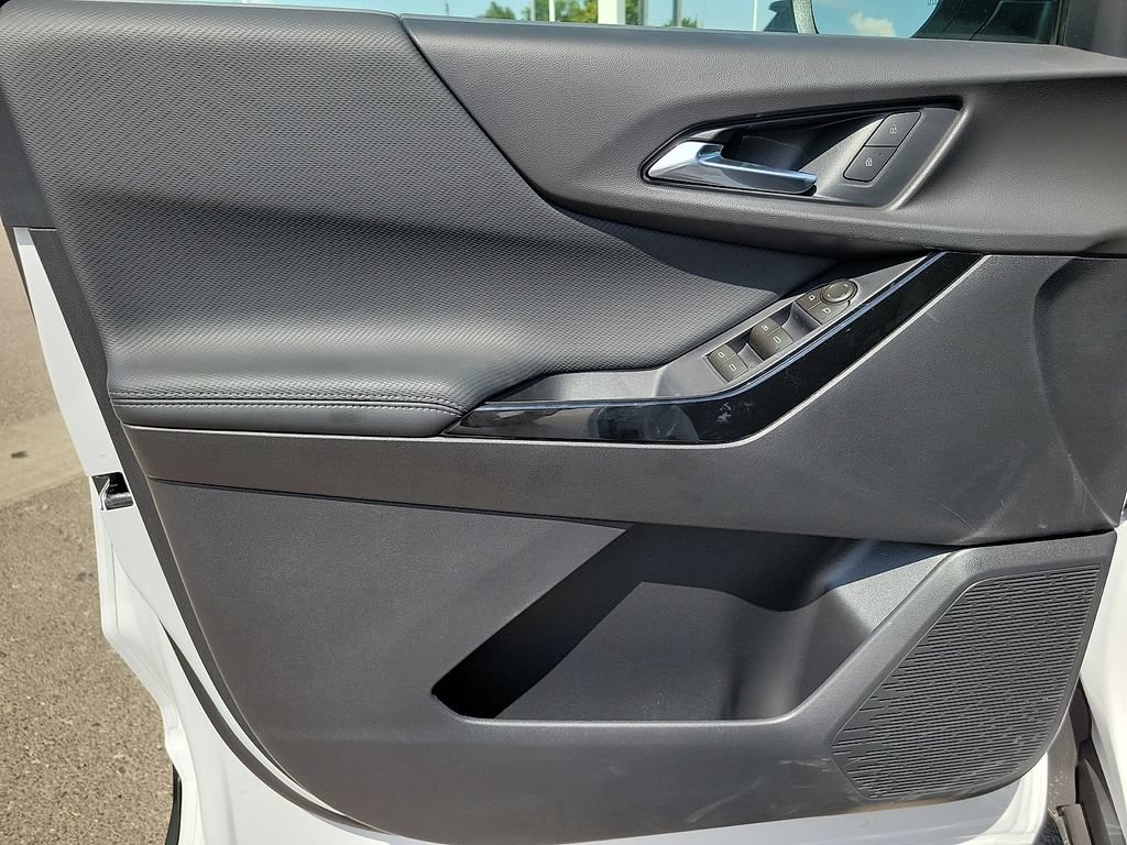 2026 Chevrolet Equinox LT - Photo 22