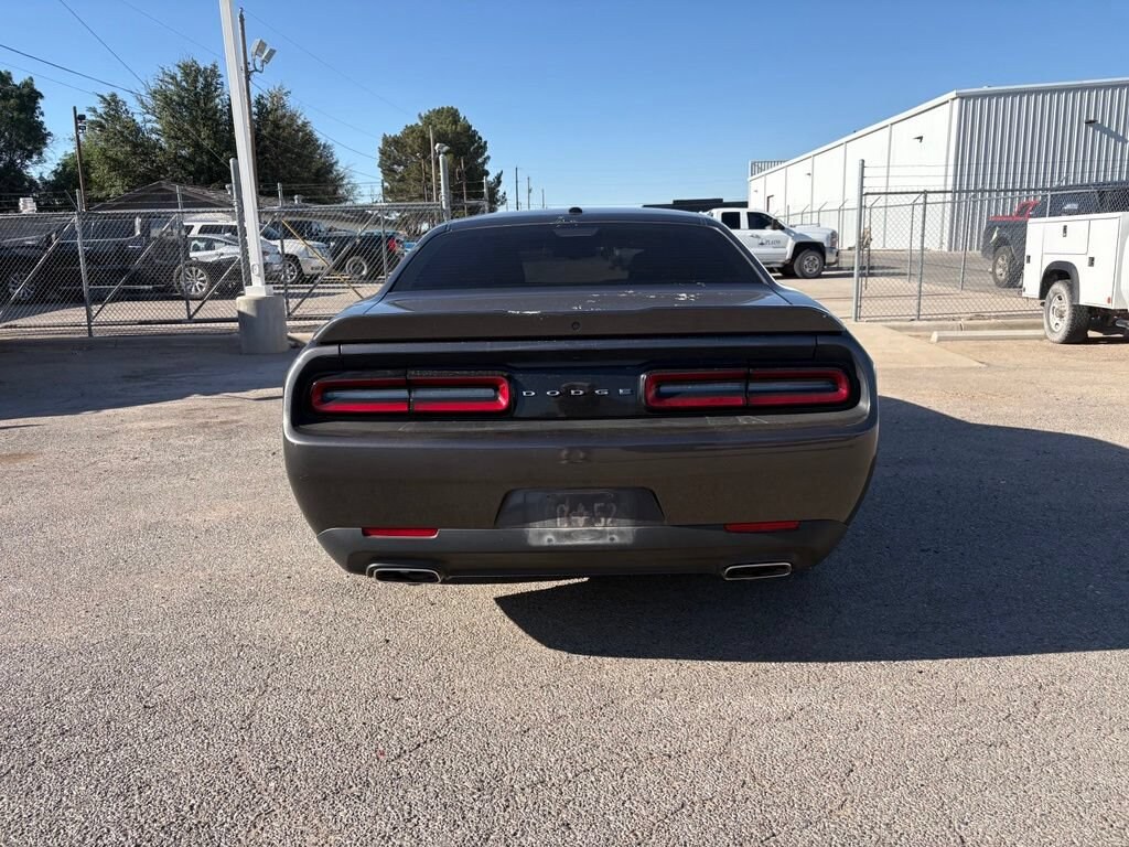 Used 2022 Dodge Challenger SXT Coupe