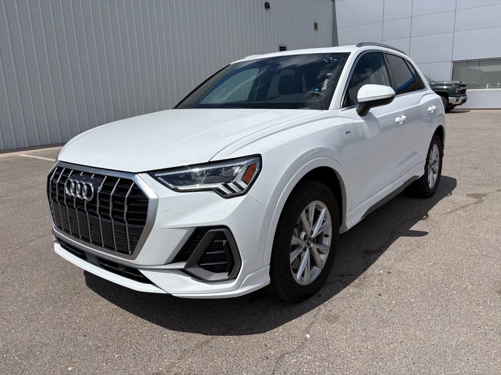 2025 Audi Q3's photo