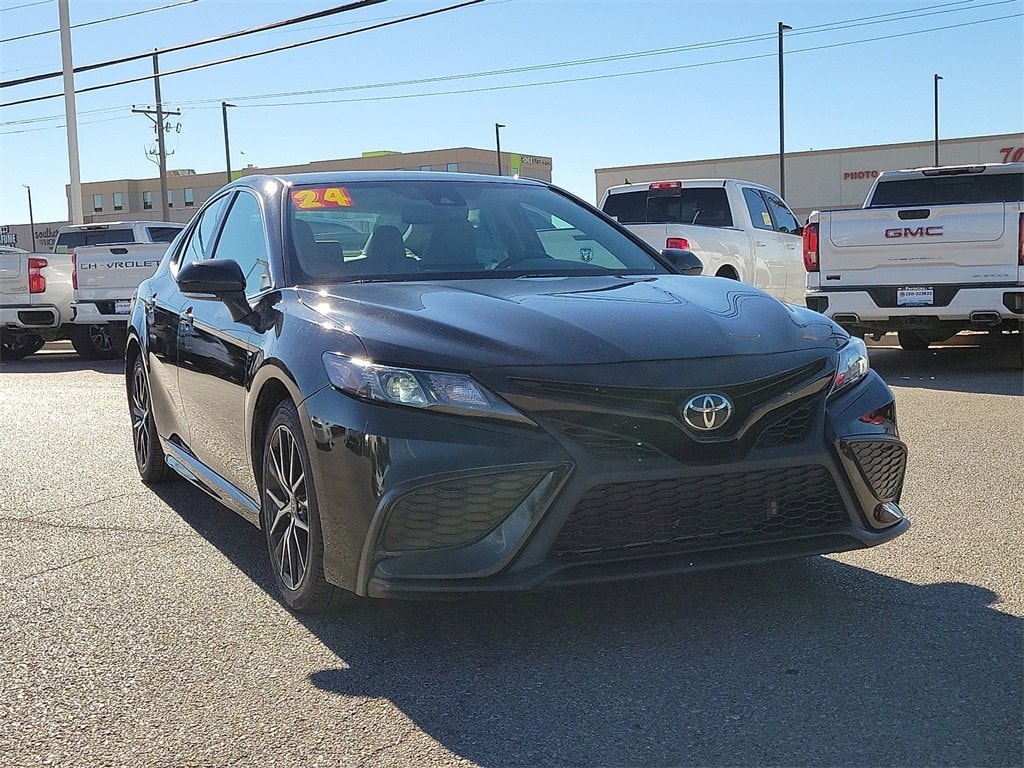 Used 2024 Toyota Camry SE Sedan