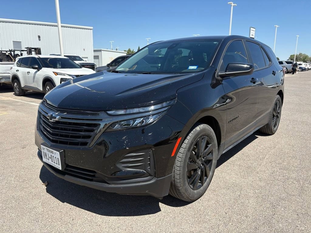 2024 Chevrolet Equinox LS's photo