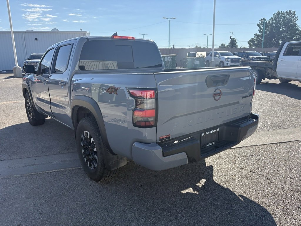2024 Nissan Frontier PRO-4X photo 3