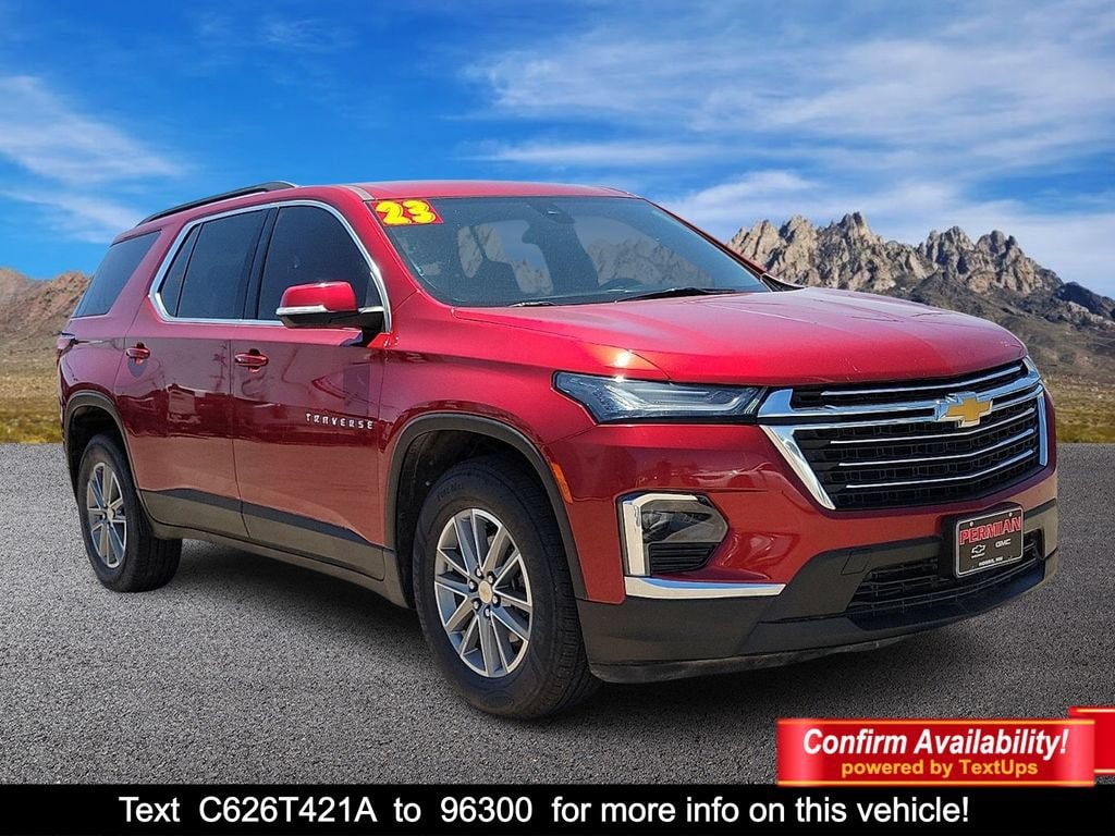 Used 2023 Chevrolet Traverse LT Cloth SUV