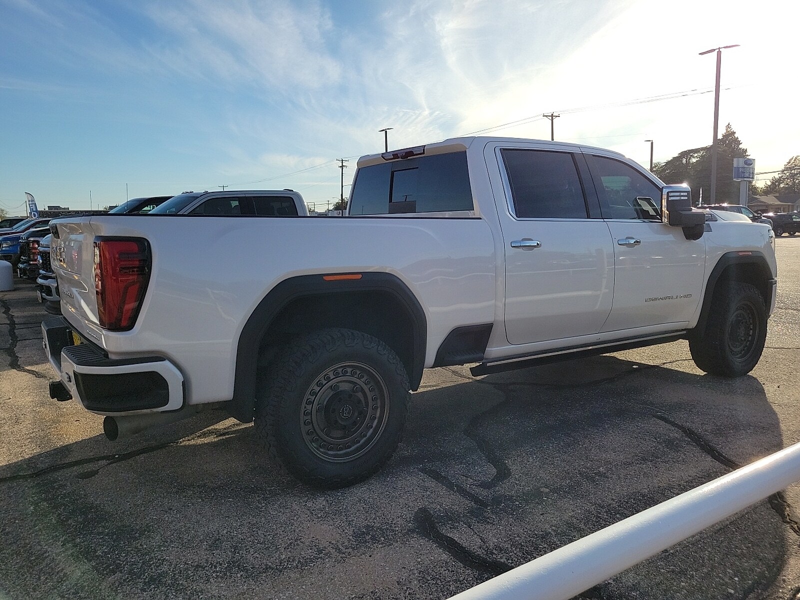 2024 Gmc Sierra HD Denali Ultimate photo 2