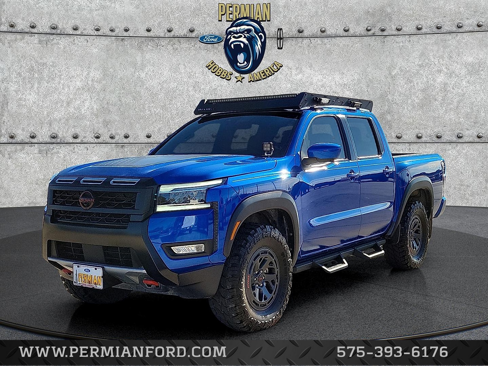 2025 Nissan Frontier PRO-X's photo