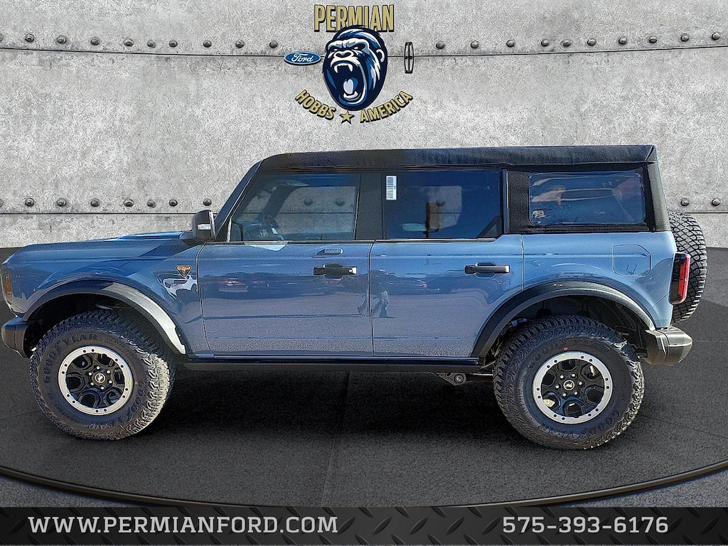 New 2023 Ford Bronco Badlands SUV