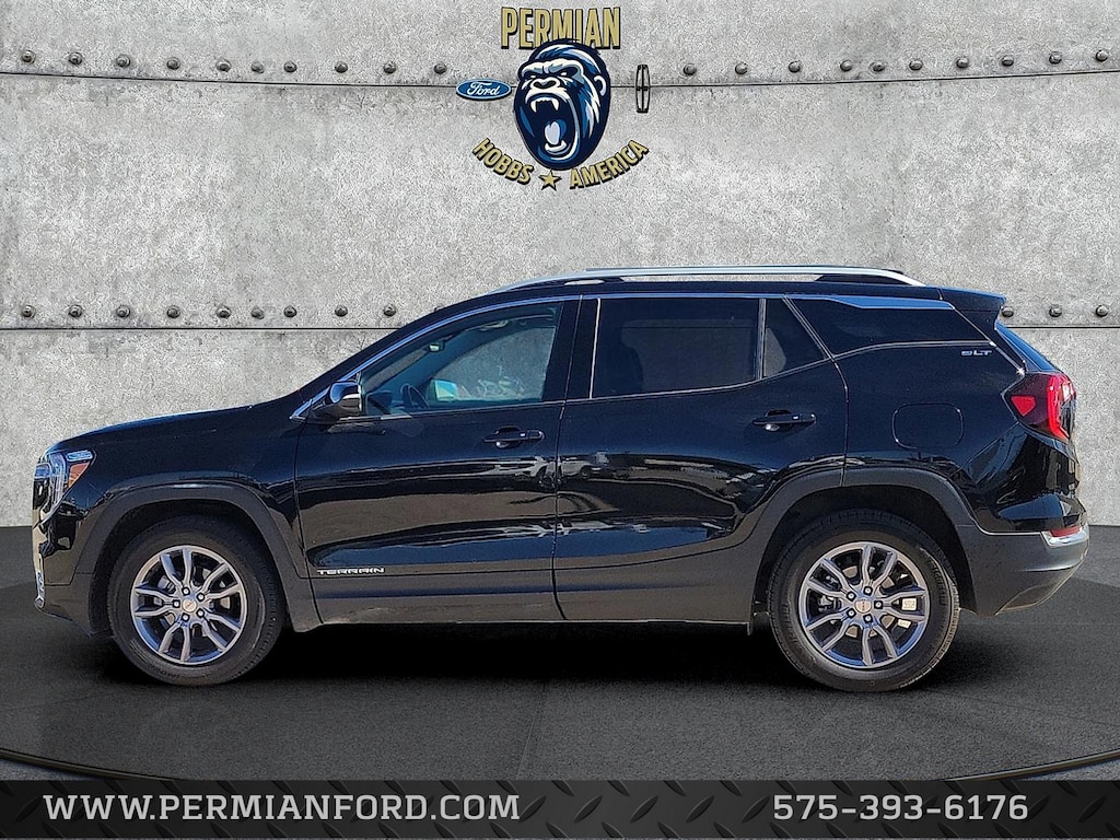 Used 2024 GMC Terrain SLT SUV