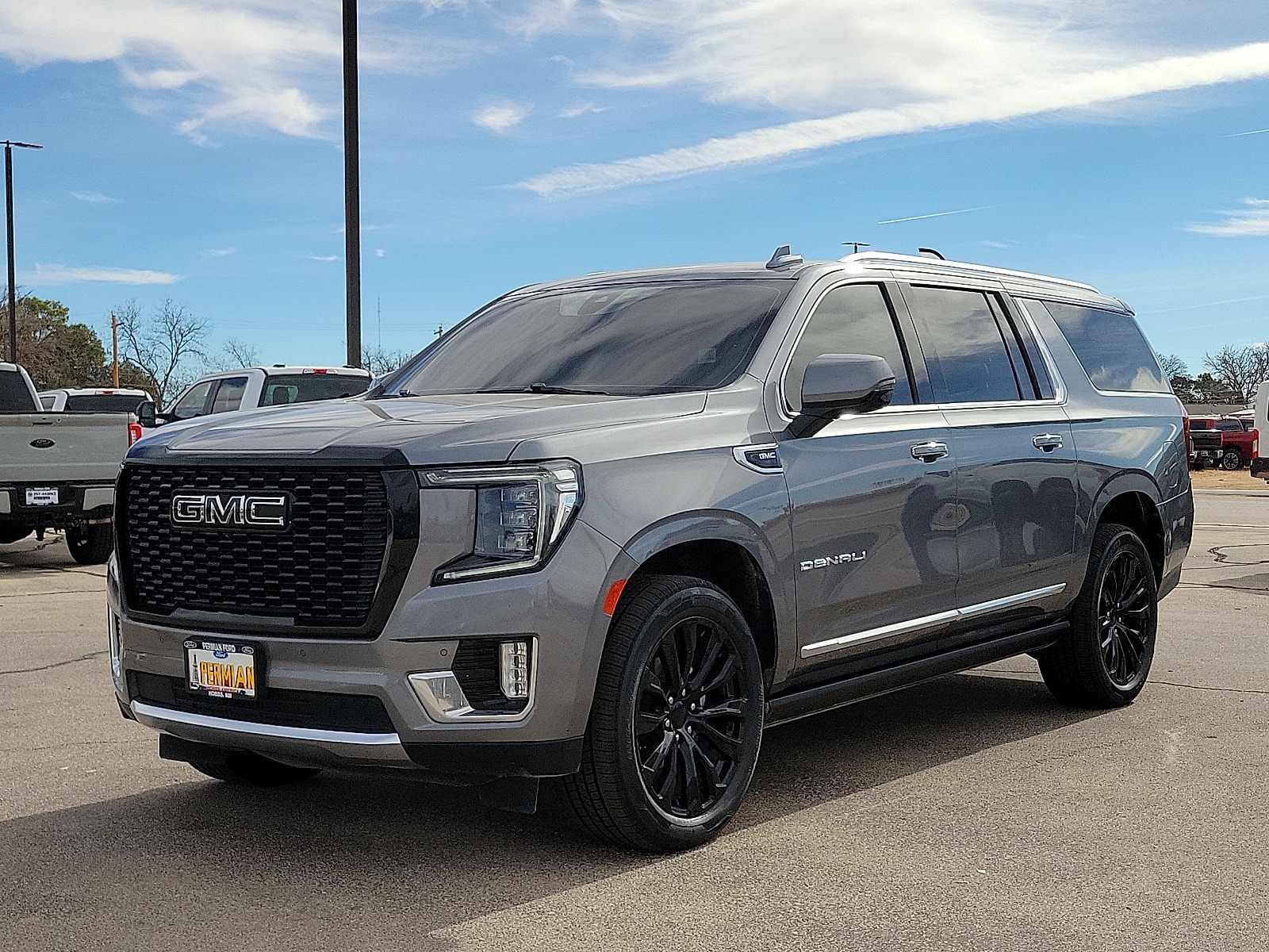 2022 GMC Yukon XL Denali's photo