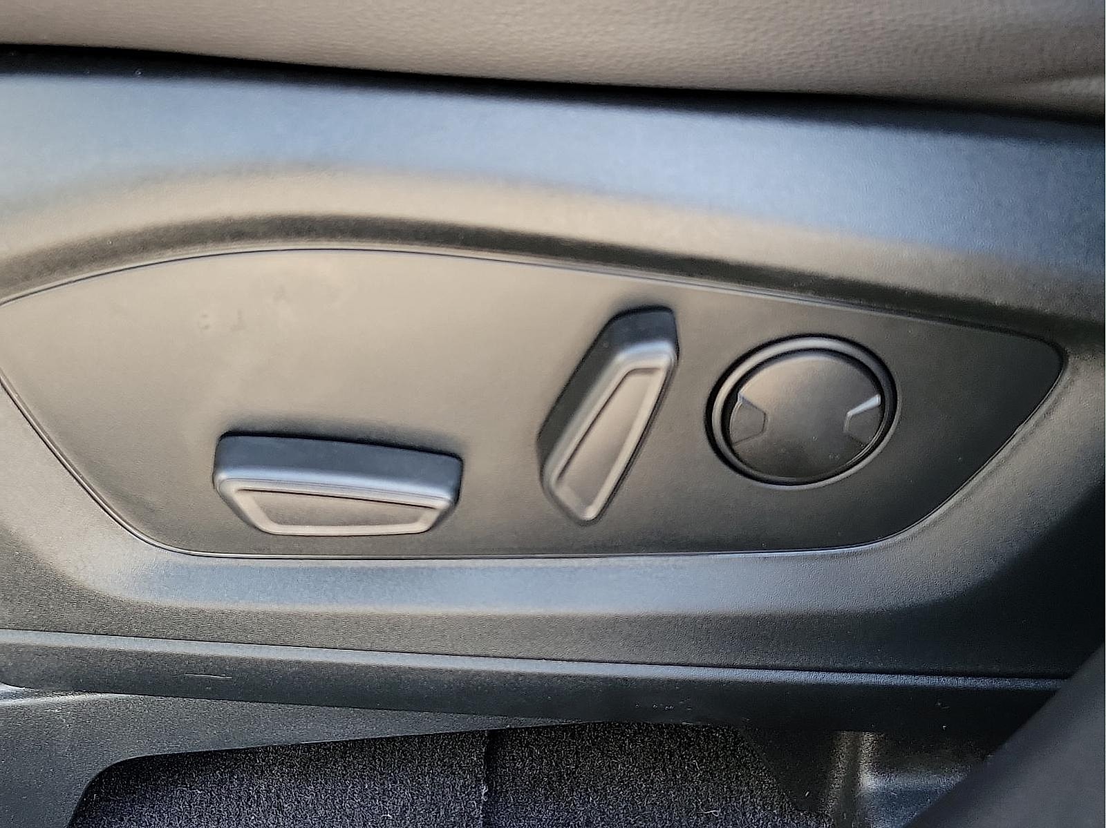 2022 Ford Explorer ST - Photo 13