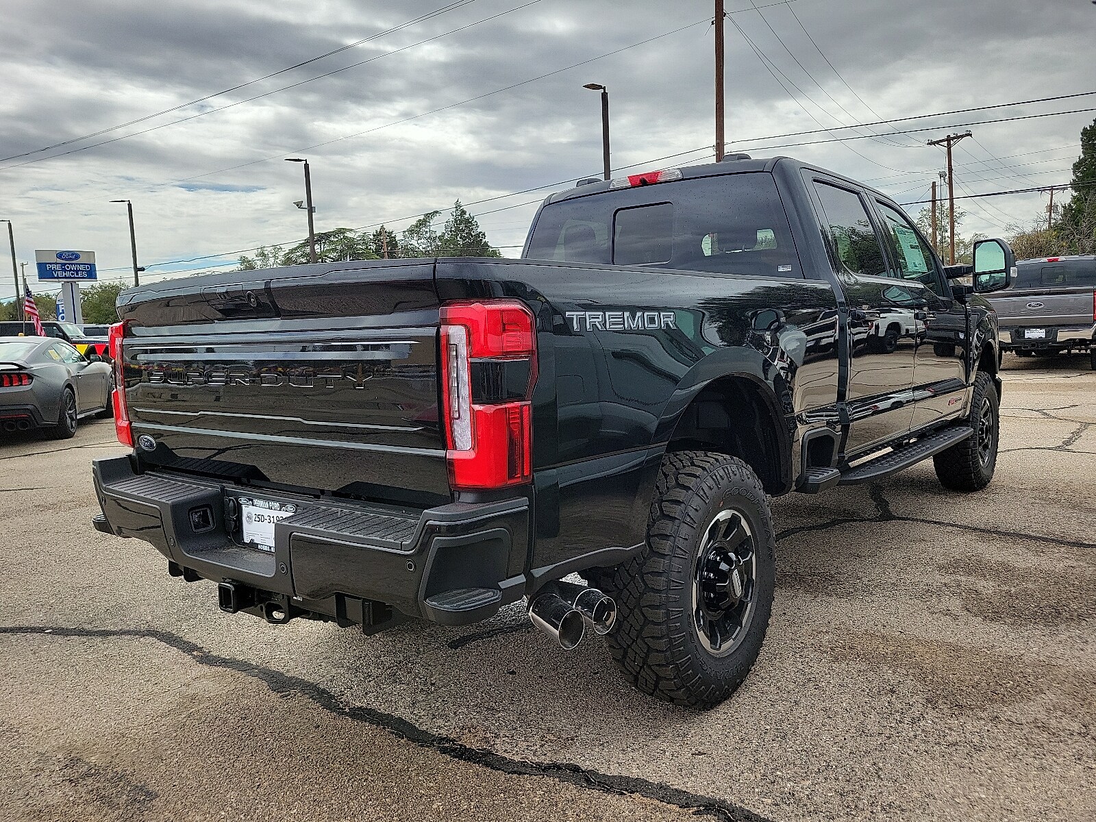 2026 Ford F-350 Platinum photo 3