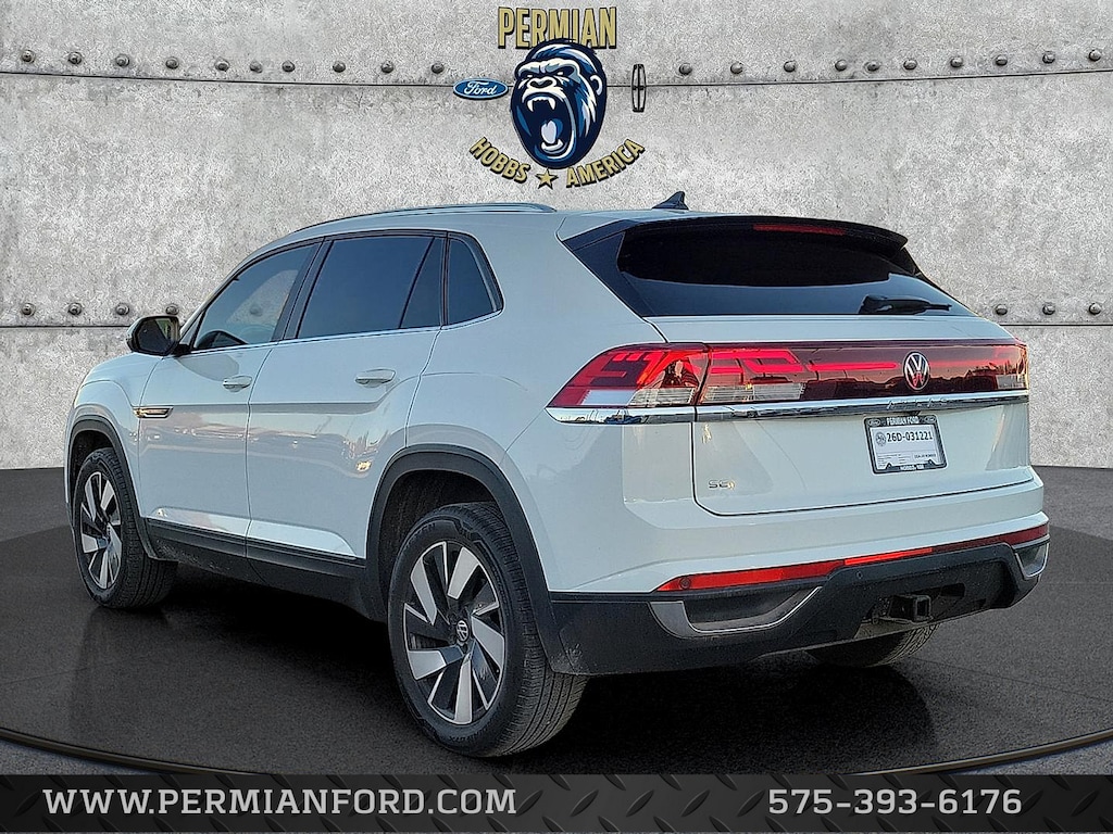 Used 2024 Volkswagen Atlas Cross Sport 2.0T SE w/Technology SUV