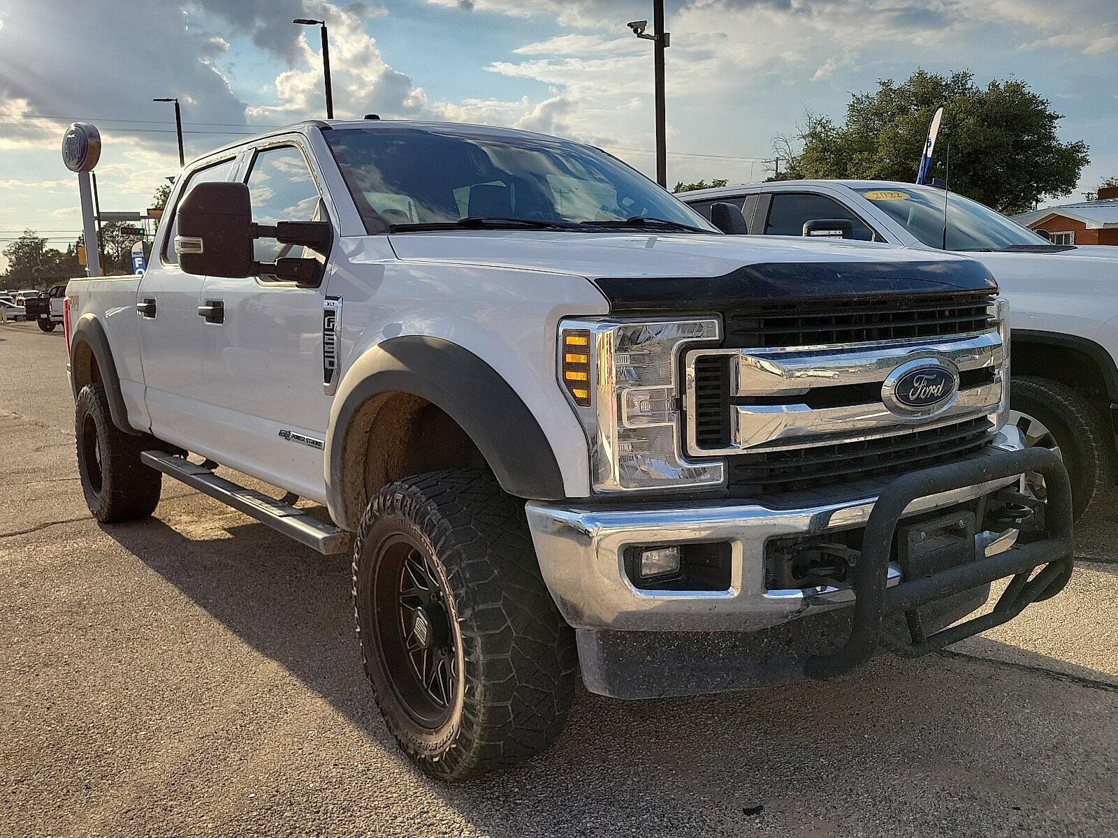 2019 Ford F-250 XLT photo 3