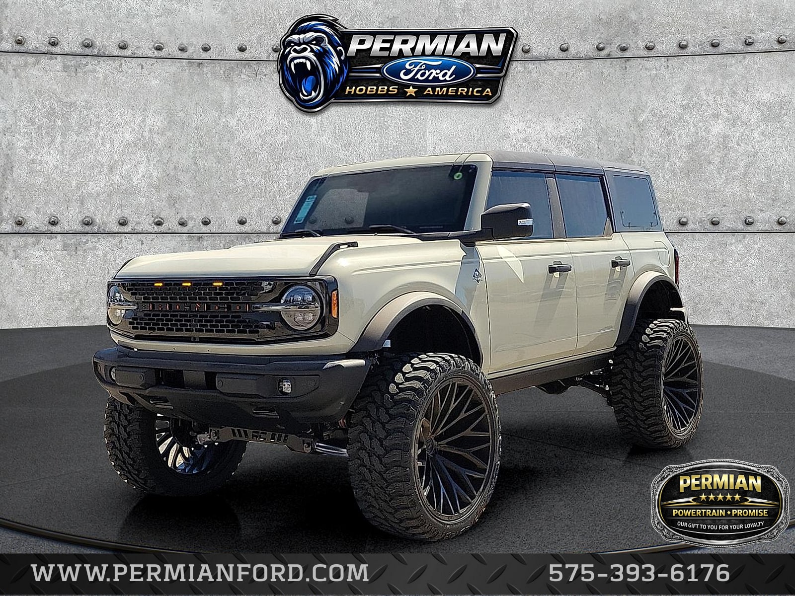 2025 Ford Bronco Outer Banks 4x4's photo