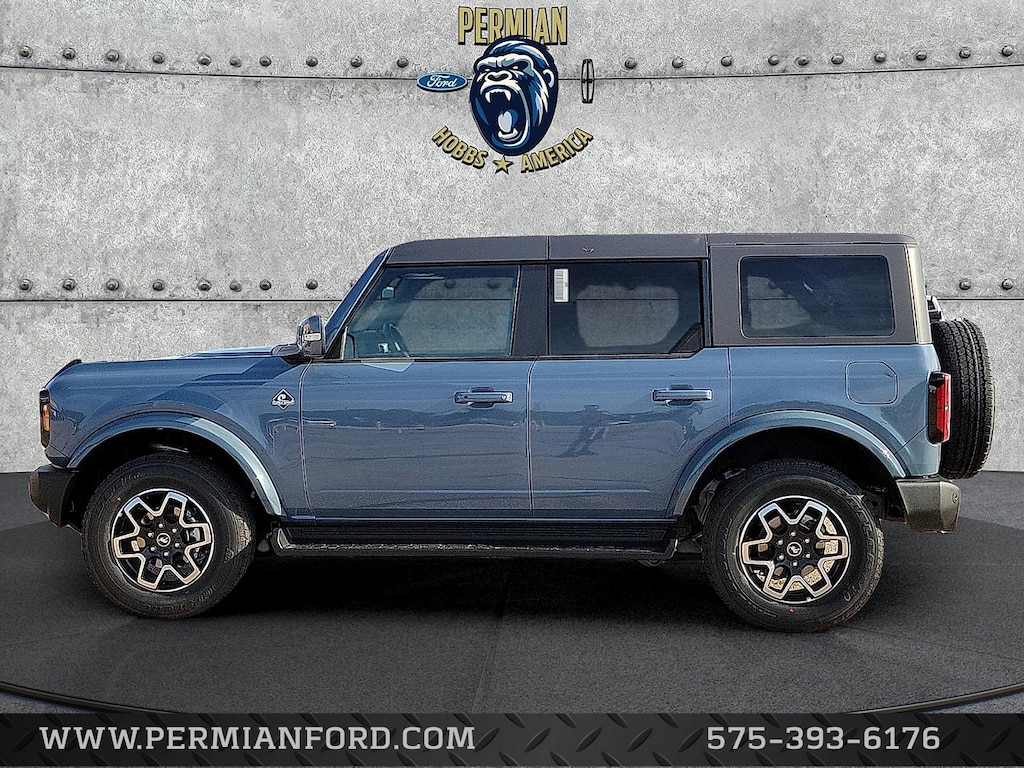 New 2025 Ford Bronco Outer Banks SUV