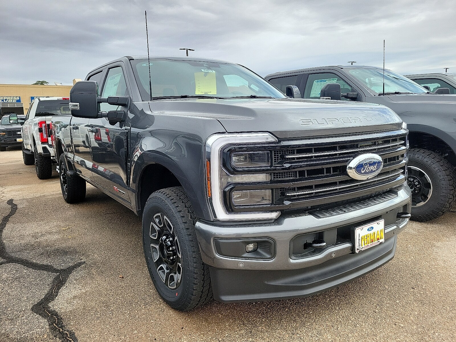 2026 Ford F-250 Platinum photo 3