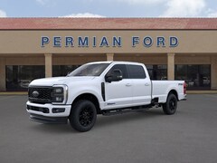2025 Ford F-350SD Lariat Truck Crew Cab
