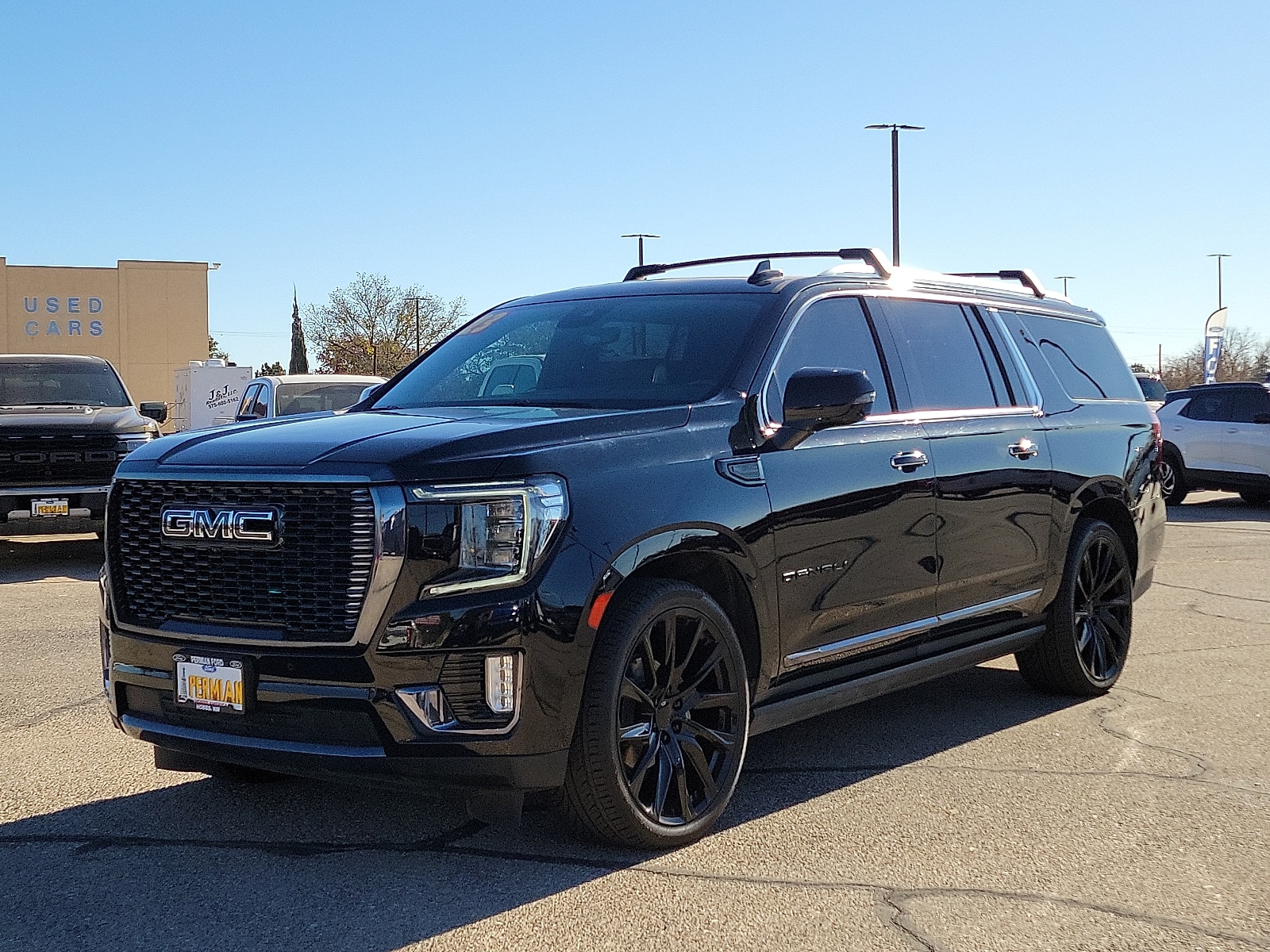 2023 GMC Yukon XL Denali Ultimate's photo