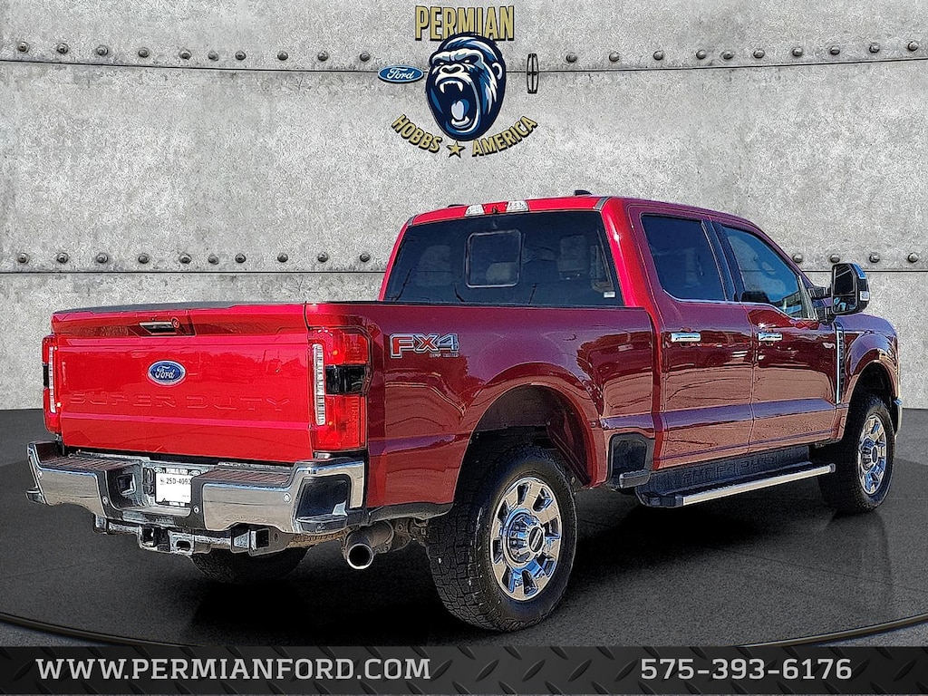 Used 2023 Ford F-250SD Lariat Truck