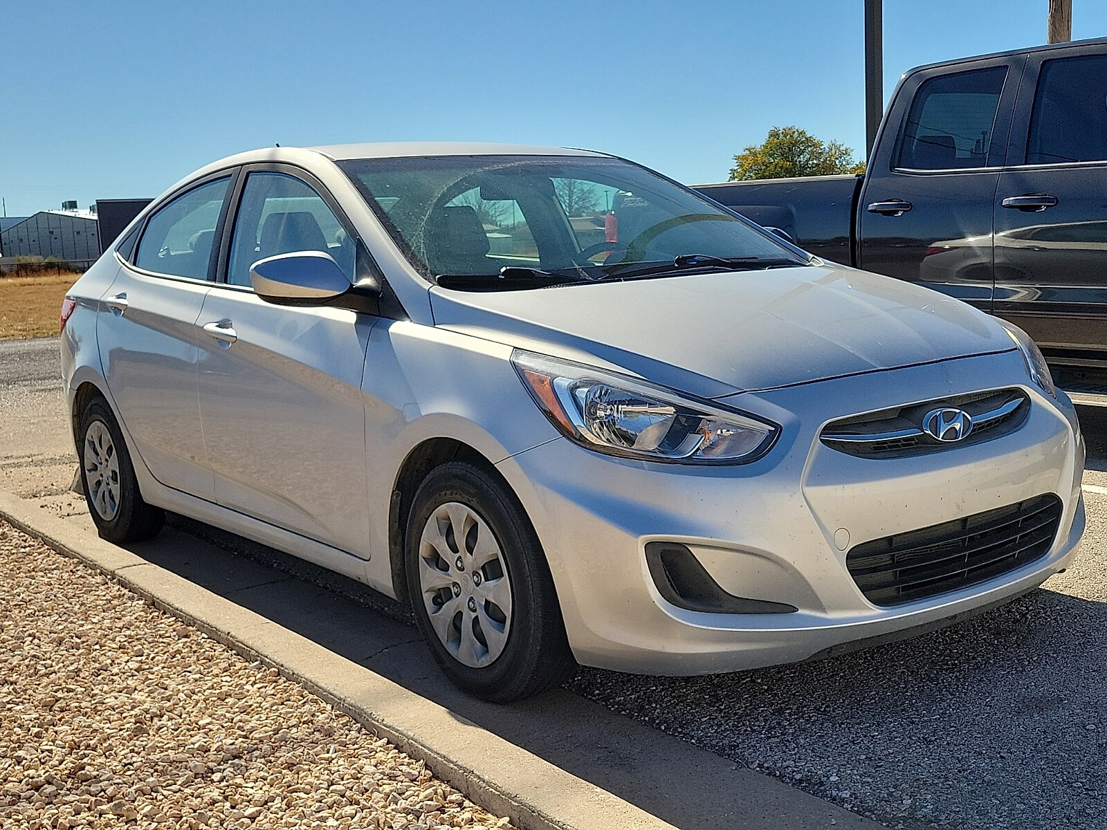 2017 Hyundai Accent SE photo 3