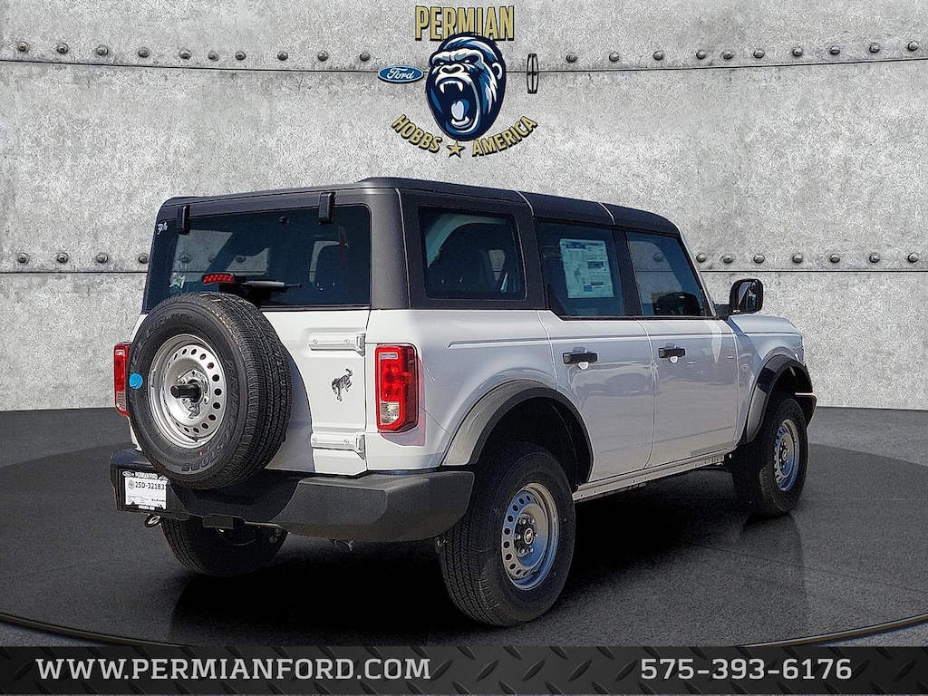 New 2025 Ford Bronco Base SUV