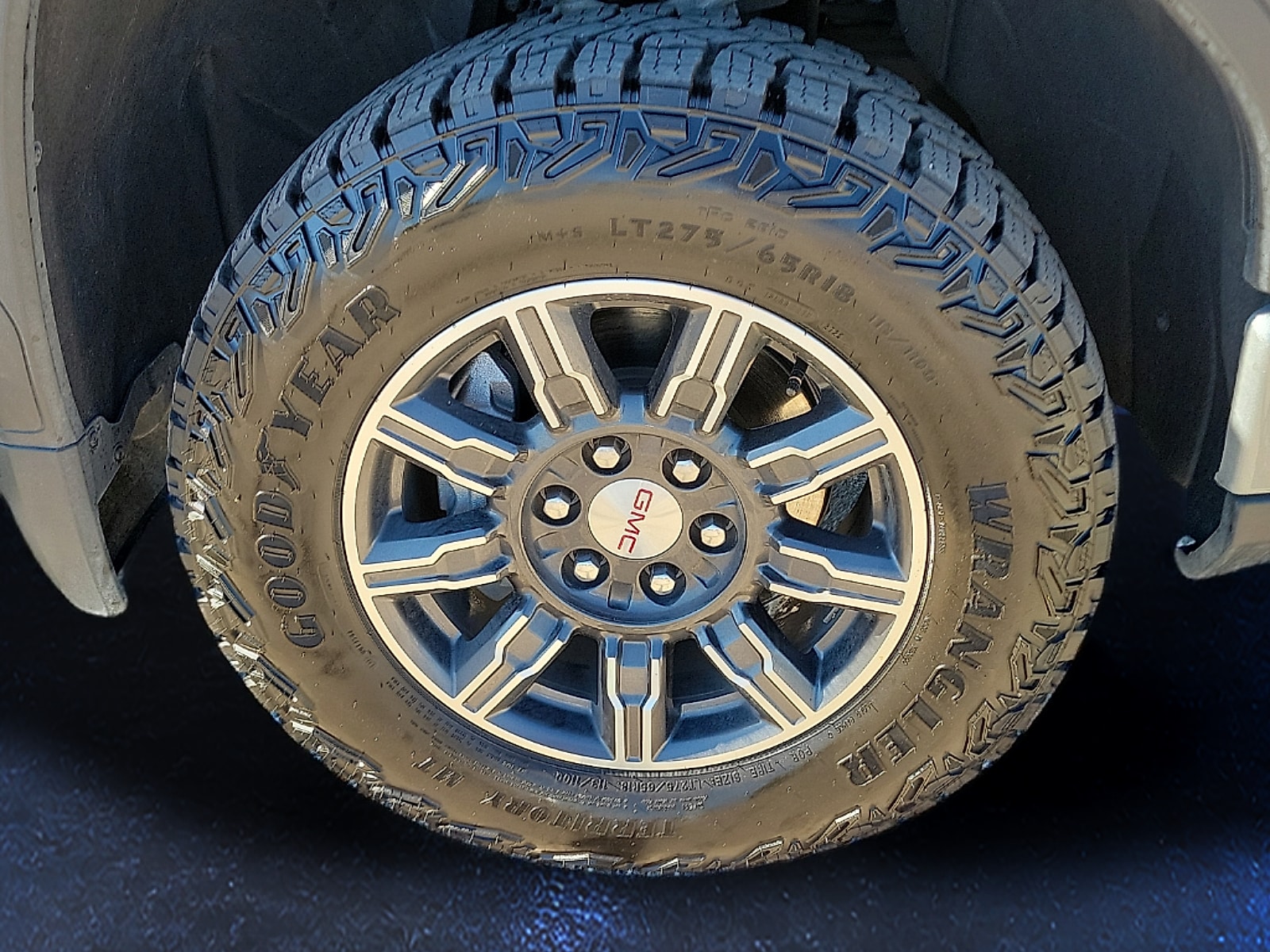 2026 GMC Sierra 1500 AT4 - Photo 7