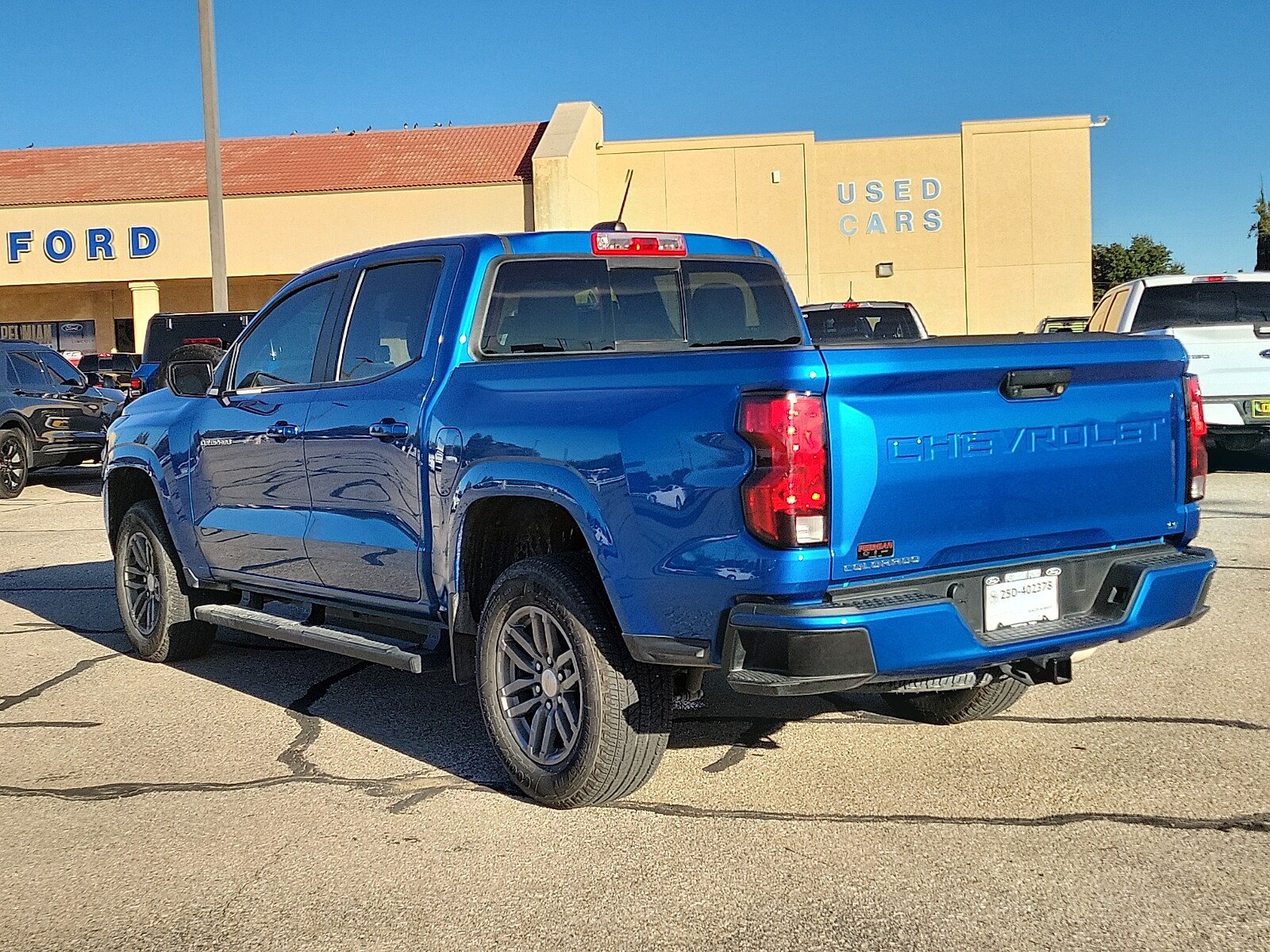 2024 Chevrolet Colorado LT photo 3