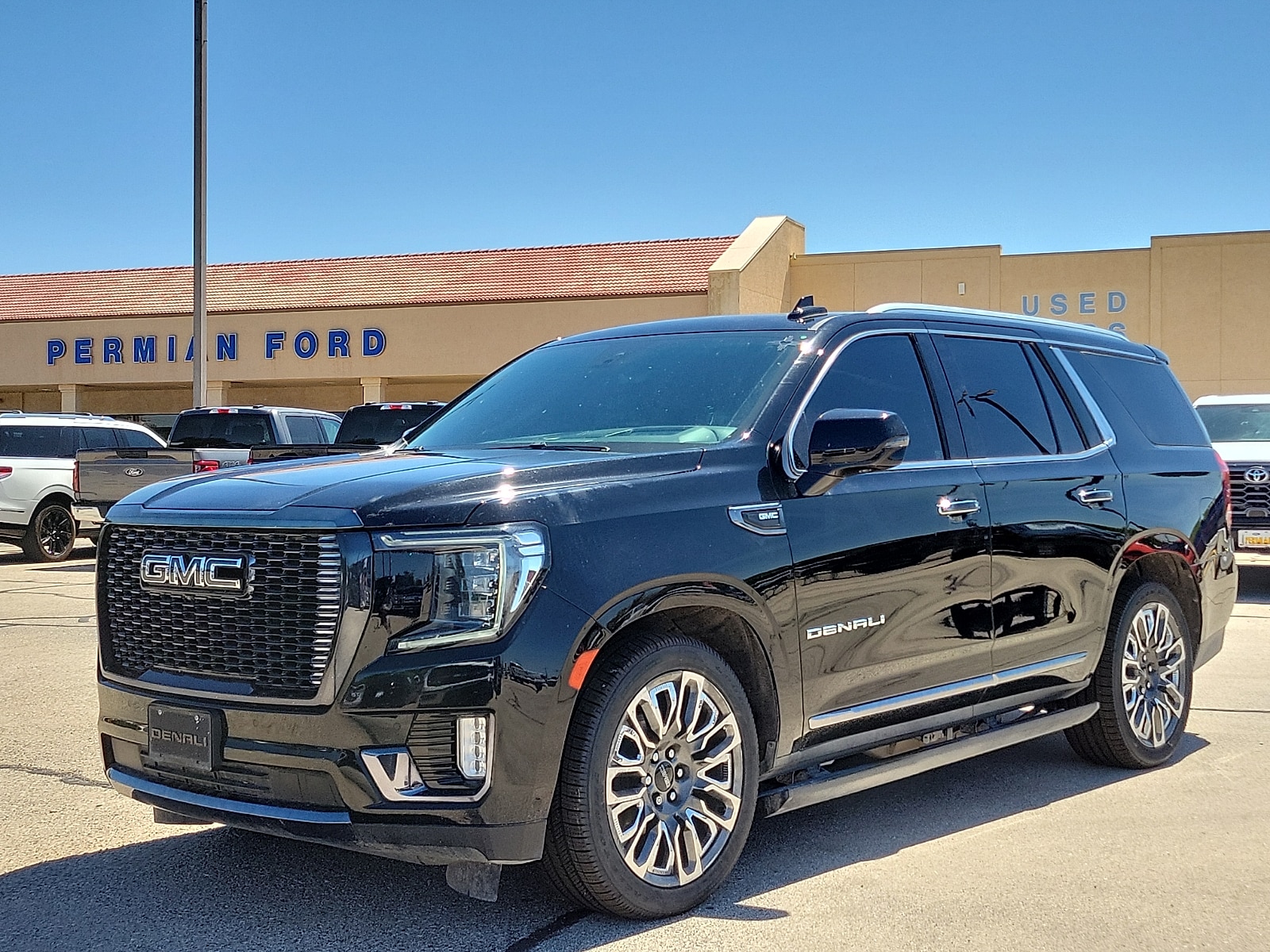 2023 GMC Yukon 4WD Denali Ultimate's photo