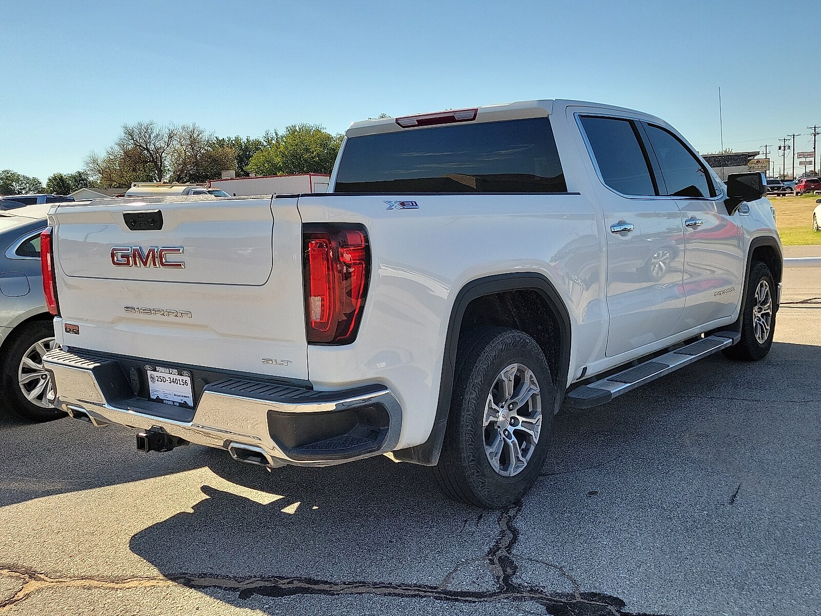 2023 Gmc Sierra SLT photo 3