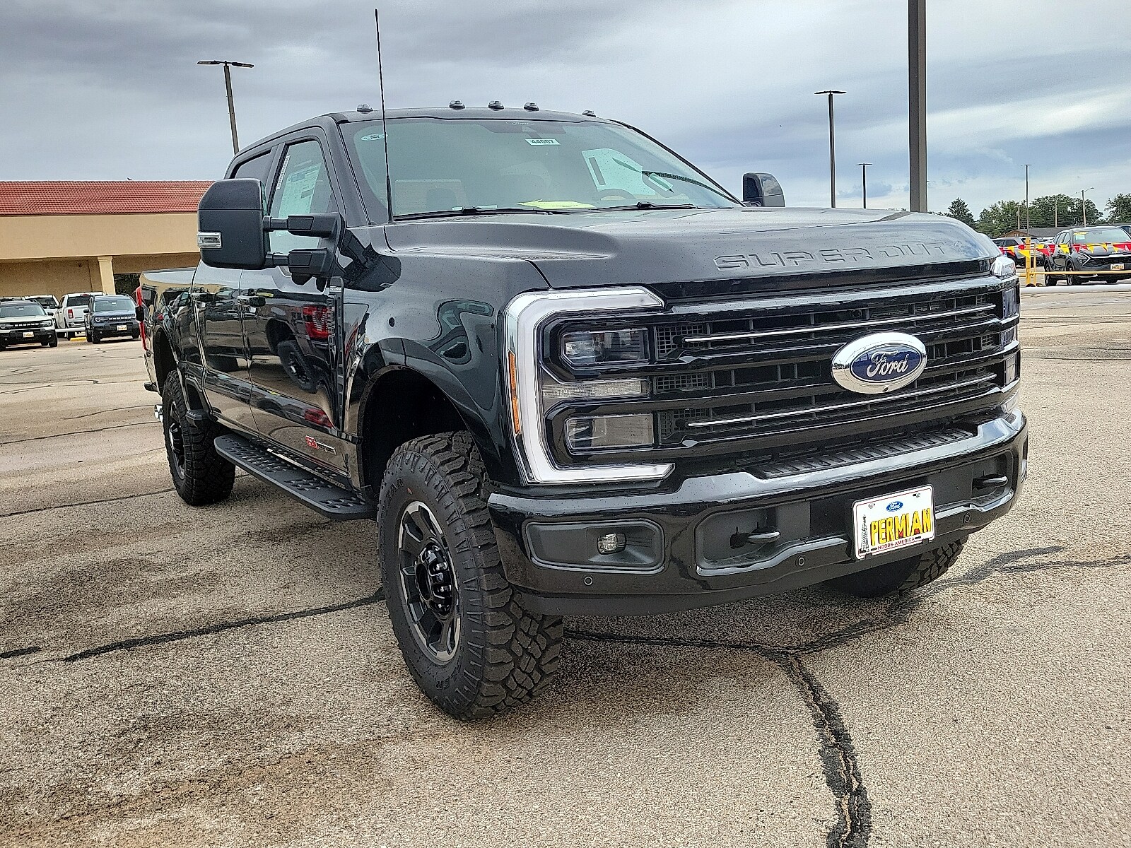 2026 Ford F-350 Platinum photo 4
