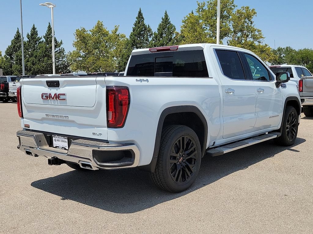 2026 GMC Sierra 1500 SLT - Photo 13
