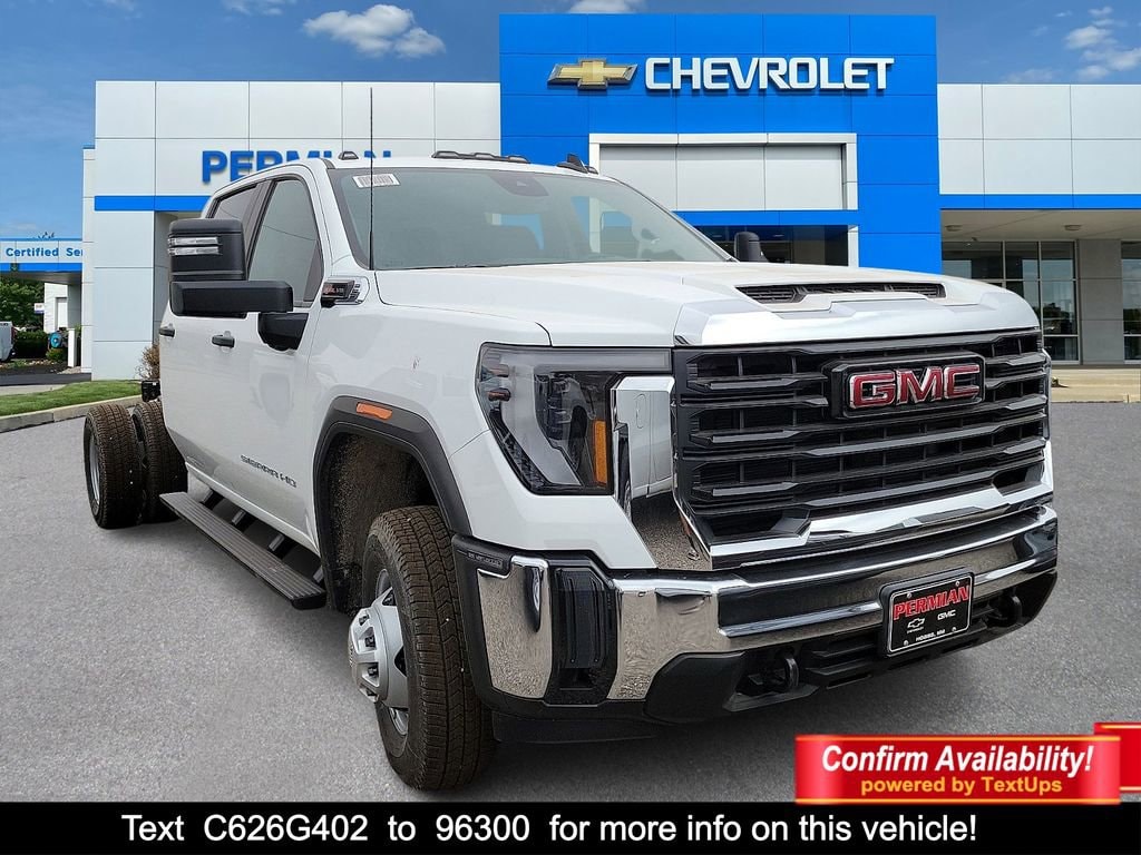 2026 GMC Sierra 4WD Crew Cab Standard Box Pro's photo