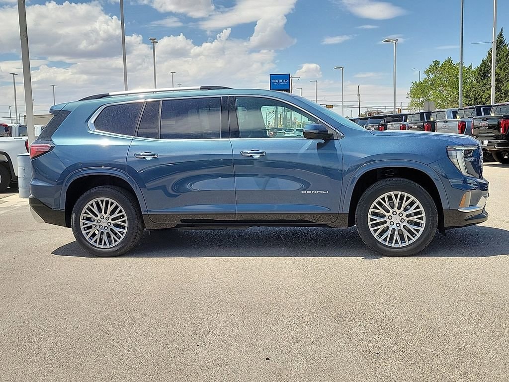 2026 GMC Acadia Denali - Photo 12