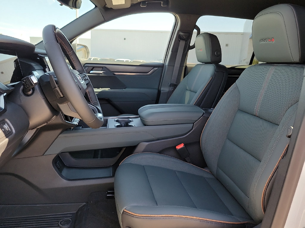 2026 GMC Acadia AT4 - Photo 23
