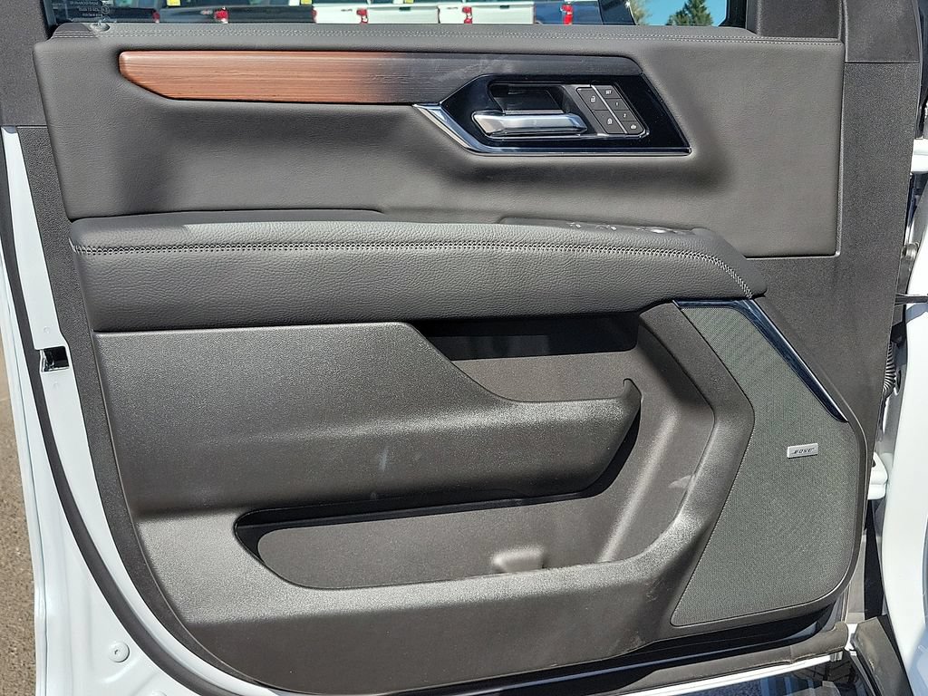 2026 GMC Yukon Denali - Photo 22