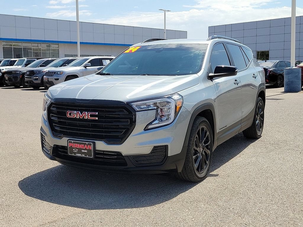 Used 2024 GMC Terrain SLE SUV