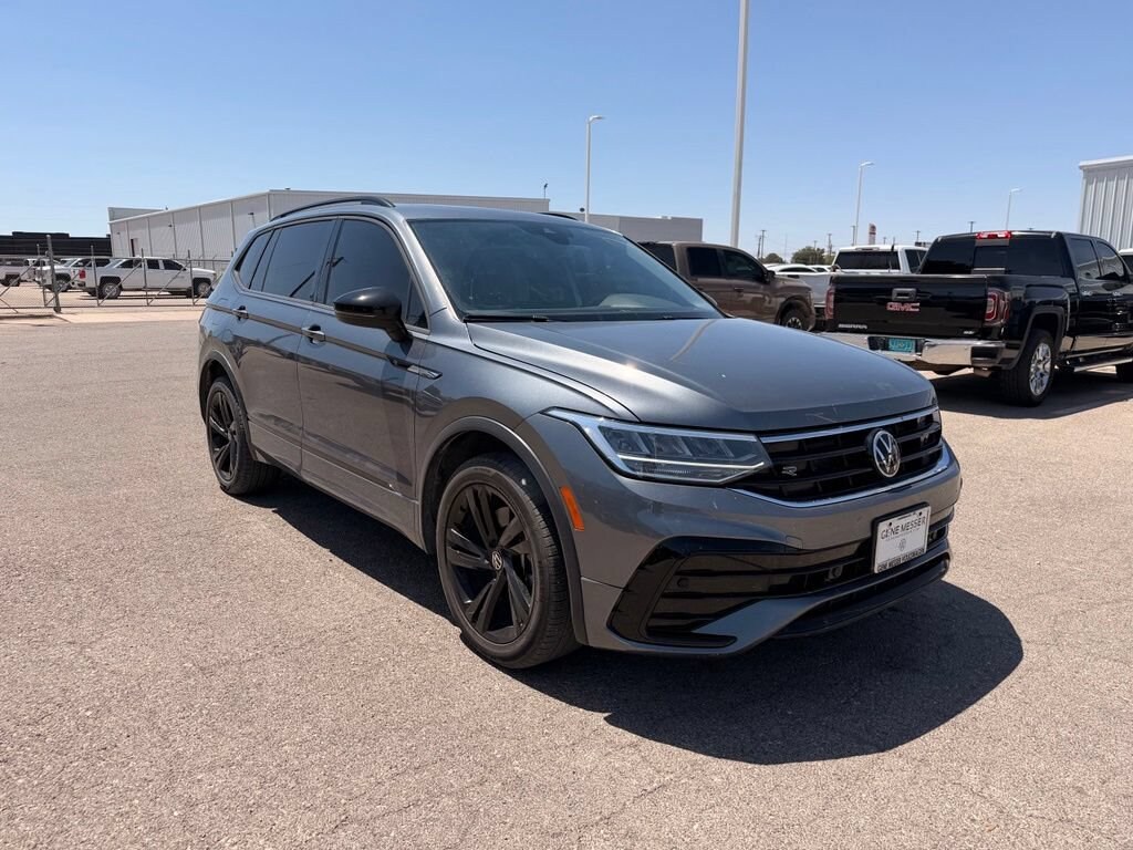 Used 2024 Volkswagen Tiguan SE R-Line Black
