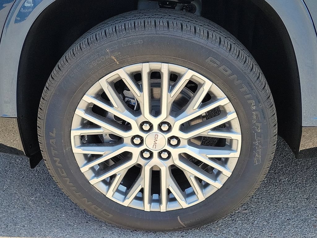 2026 GMC Acadia Denali - Photo 17