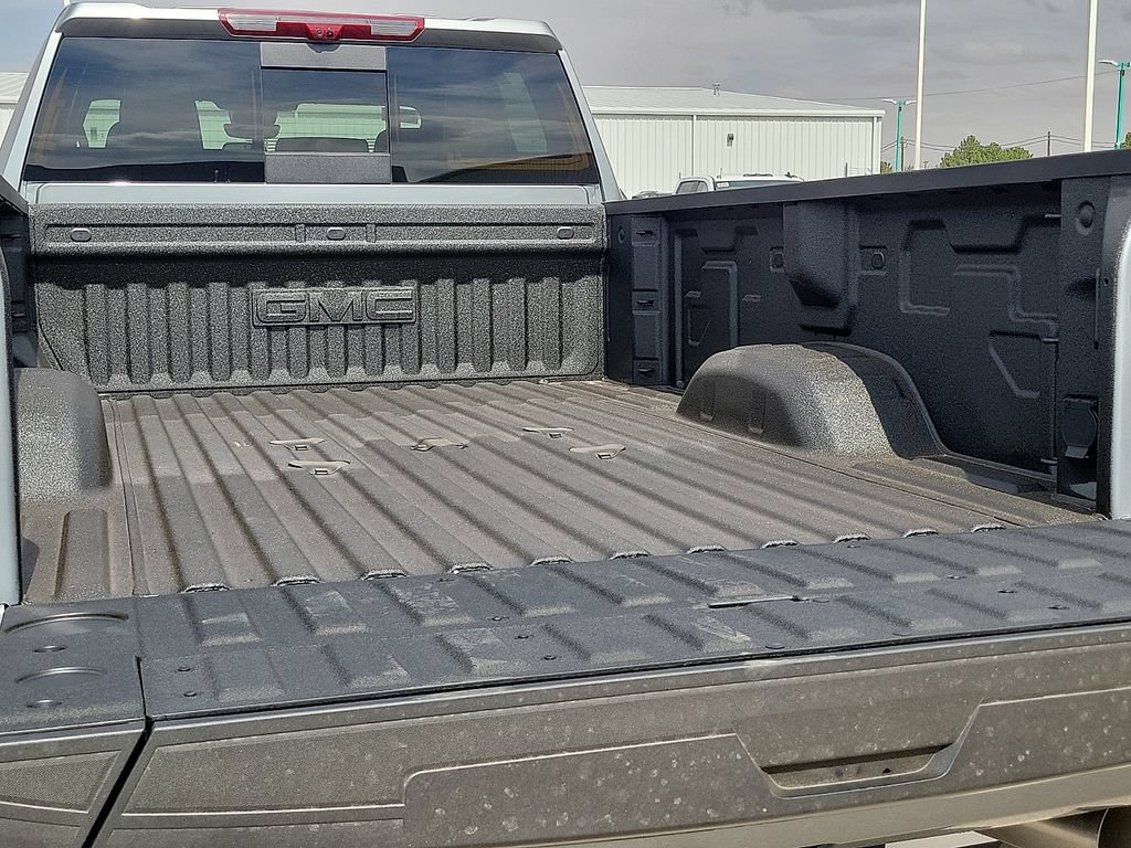 2026 GMC Sierra 3500HD Denali - Photo 18
