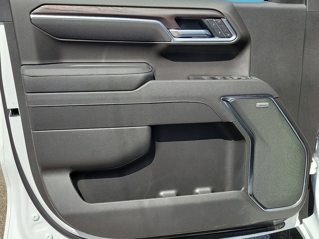 2026 GMC Sierra 1500 SLT - Photo 18