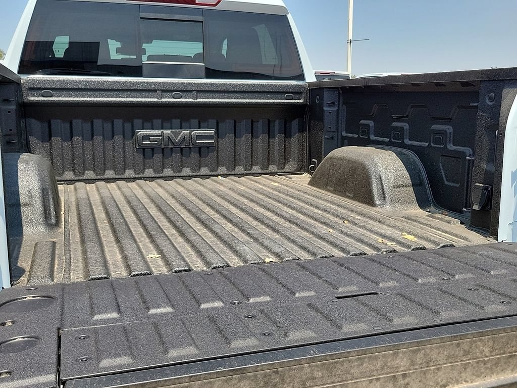 2026 GMC Sierra 1500 SLT - Photo 17