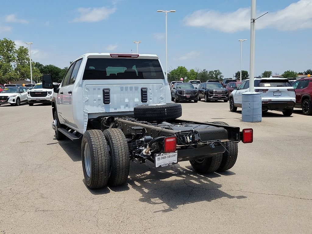 2026 GMC Sierra 3500 Chassis Cab Pro - Photo 9