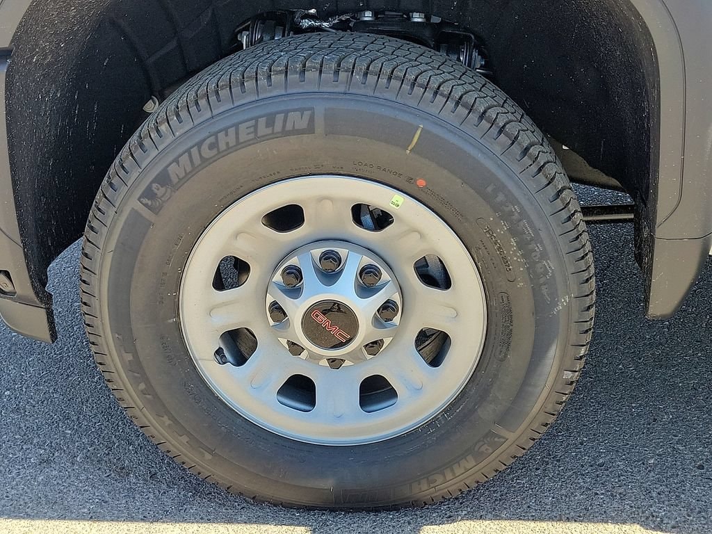 2026 GMC Sierra 2500HD Pro - Photo 17