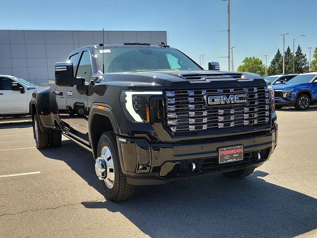New 2026 GMC Sierra 3500 HD Denali Ultimate DRW Truck