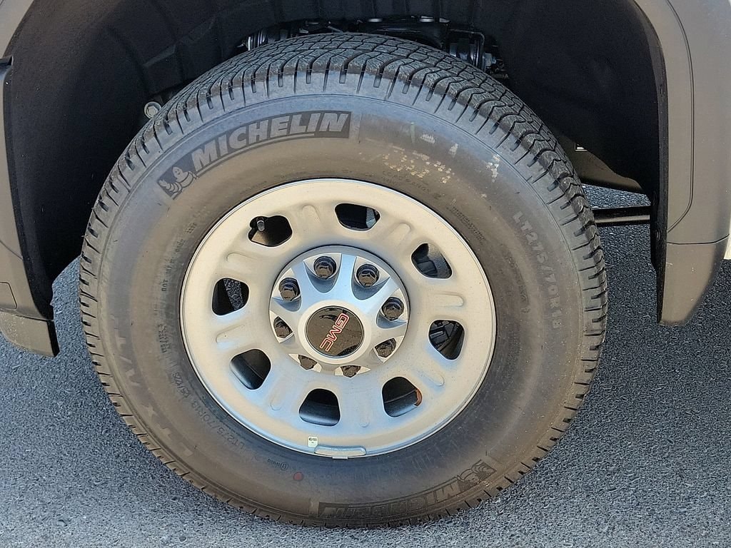 2026 GMC Sierra 2500HD Pro - Photo 17
