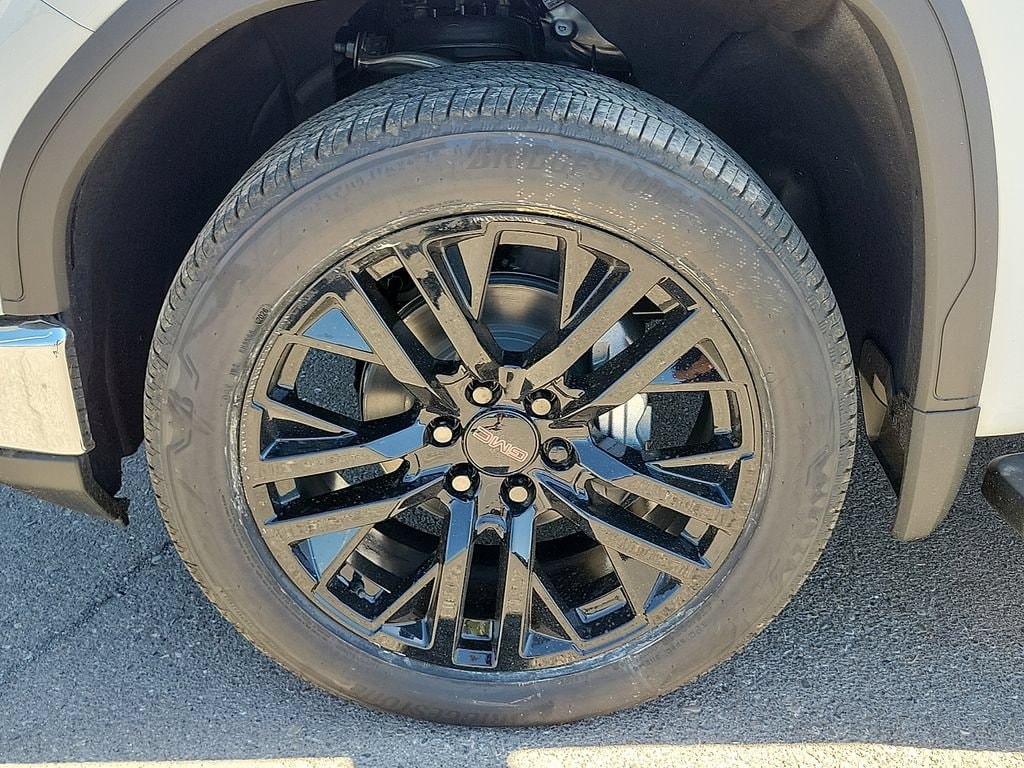 2026 GMC Sierra 1500 SLT - Photo 17